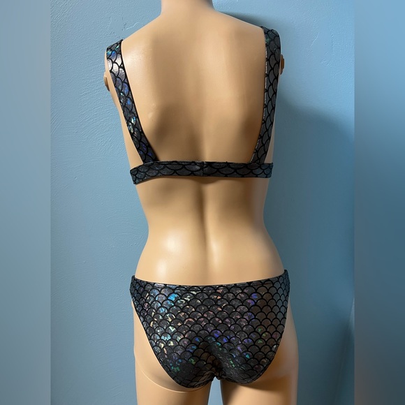 POPRAGEOUS Holographic Mermaid 2 Piece Bikini small top medium bottom - Picture 7 of 11